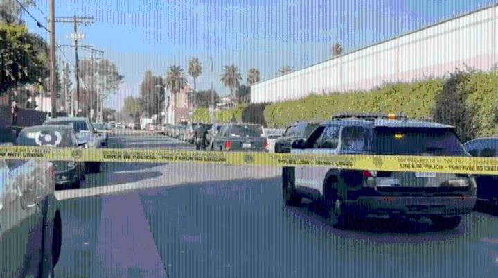 Gunfire erupts at Indoor Valley Swap Meet in Panorama City; at least 1 person shot