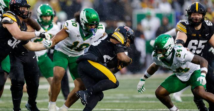 College Football Week 13 Spotlight: EDGE/IDL, Matayo Uiagalelei/A’Mauri Washington vs. USC