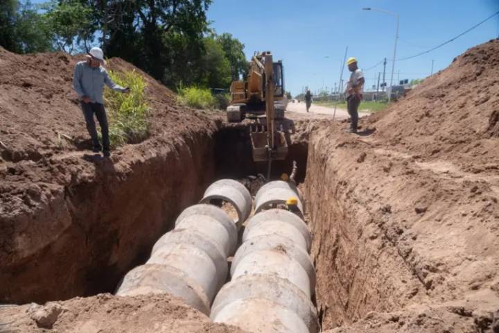 Comenzó la obra de la trama vial y desagües pluviales en barrio 500 Viviendas de Paraná