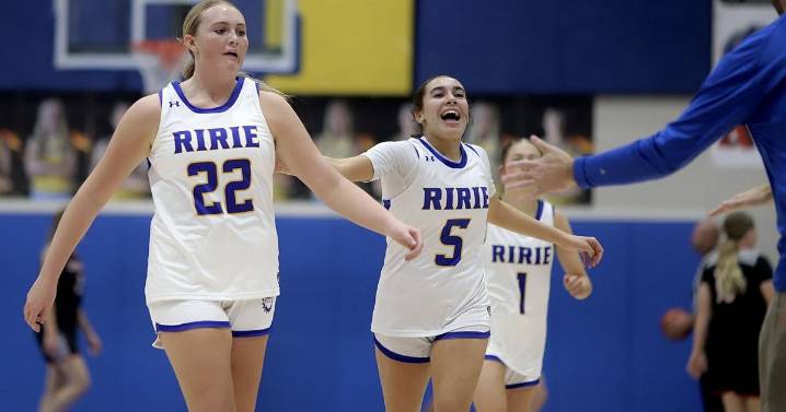 Jensen stars in latest Ririe basketball win