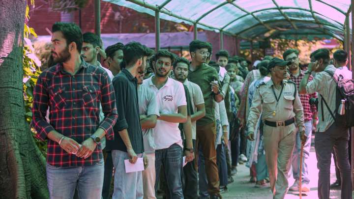 RRB JE 2025 Applications: Vacancies increased amid deadline extension