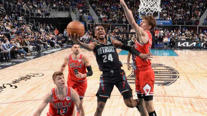 Pistons resisten a los Bulls para lograr su octava victoria consecutiva