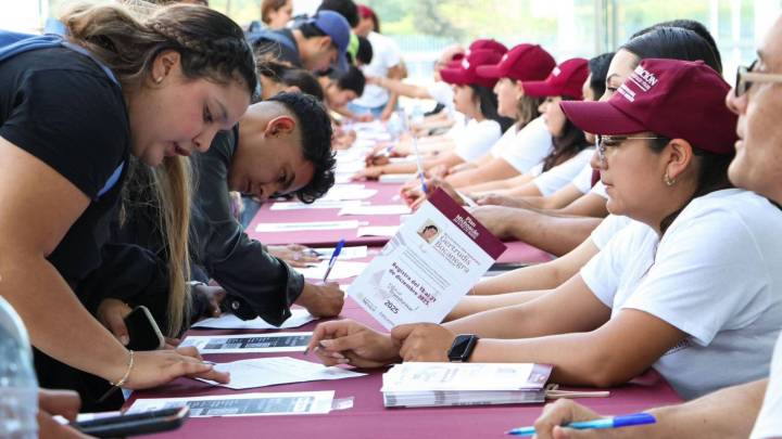 Nueva Beca Gertrudis Bocanegra: ¿Cuántos Pagos de 1,900 Pesos Dará y por Cuánto Tiempo?
