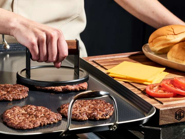 Looking for an awesome holiday gift? Gordon Ramsay-approved Griddle Master Bundle could be it