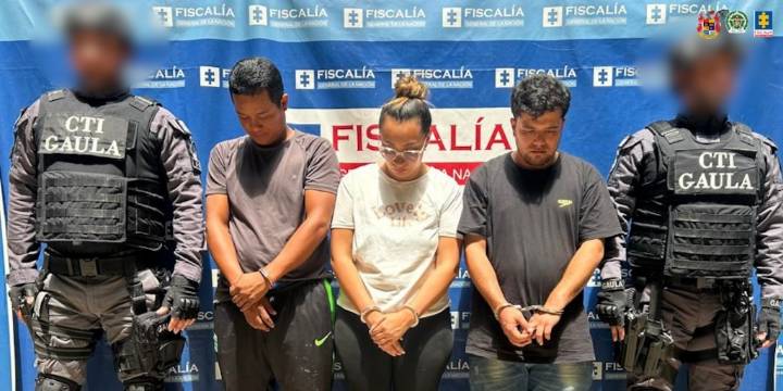 Cayó red que estafaba abuelas por WhatsApp: los criminales suplantaban la identidad de sus familiares