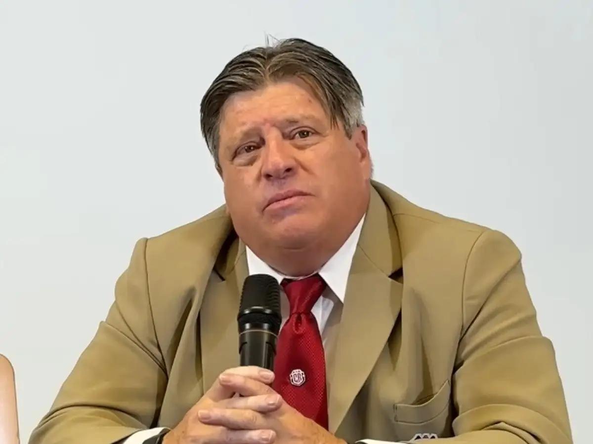 Miguel Herrera estalla ante críticas en Costa Rica tras derrota ante Haití