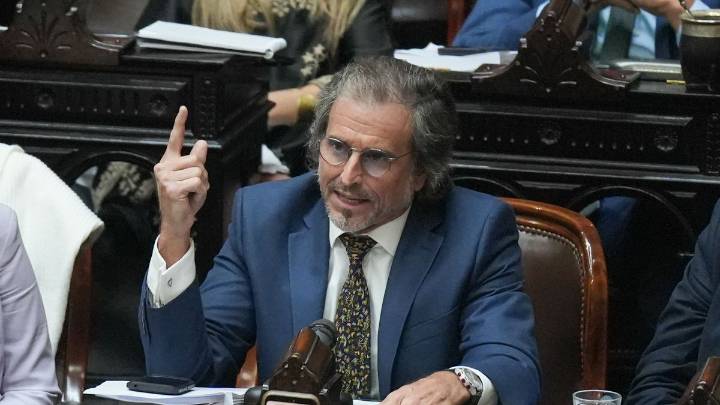 Presupuesto: el Gobierno consiguió dictamen pero apuesta a tratarlo en sesiones extraordinarias