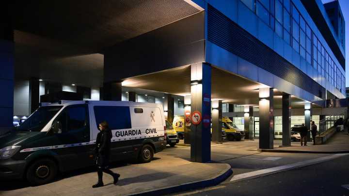 Profesionais e emerxencias e do 061 verán ampliada a súa protección ante agresións