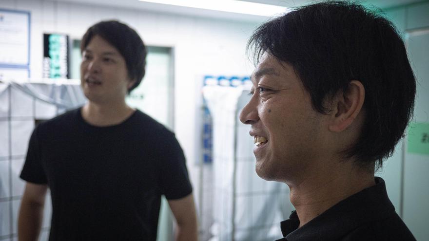 De Japón a Tenerife para 'reparar' pies: el viaje de dos cirujanos que les ha llevado a parar al HUC