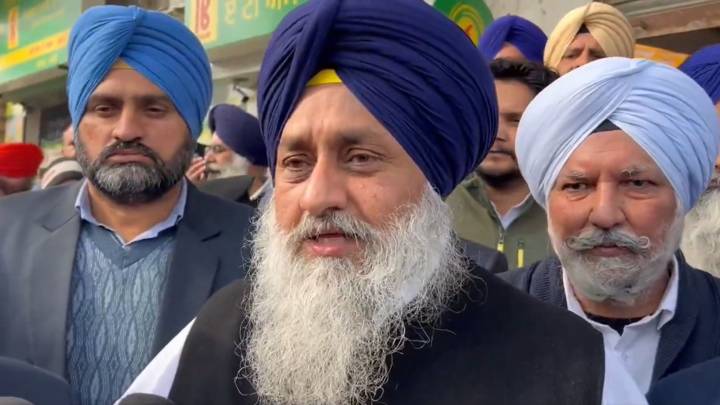 ‘It’s Punjab’s fight’: SAD chief Badal reaches PU campus, calls for united front