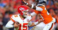 Broncos beat Chiefs 22-19 on Lutz's last-second field goal, extending win streak to 8 games