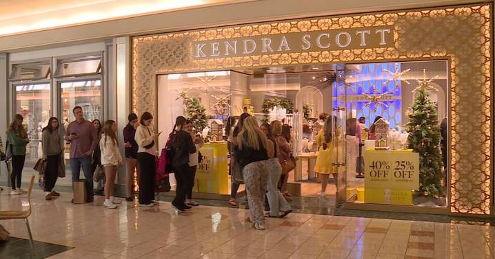 Black Friday shoppers in Palm Beach County spend big as crowds pack malls, outlets