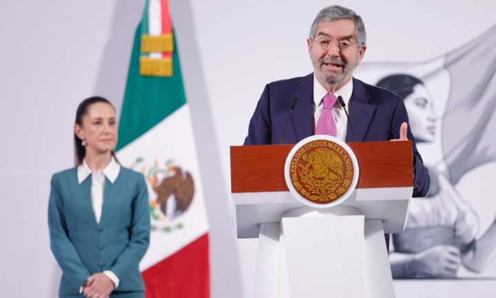 Juan Ramón de la Fuente toma licencia temporal por intervención quirúrgica: Sheinbaum