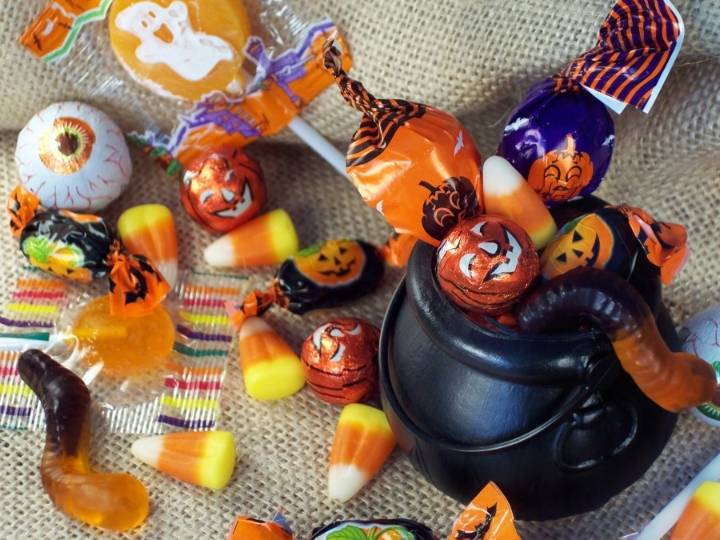 Scotia PD warns parents after needle found in Halloween candy