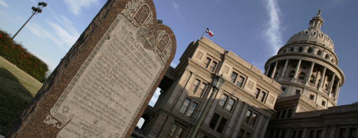 Texas Judge Blocks Law on Displaying Ten Commandments in School