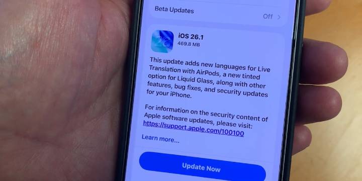 What the Tech: New iPhone iOS 26.1 update