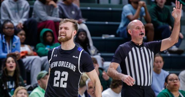 Photos: UNO rolls past Tulane 85