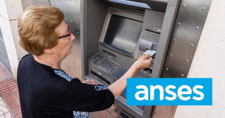 Cambia el pago del aguinaldo: ANSES modificó las fechas y los jubilados cobrarán estos montos
