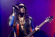Arranca fan rastas de Lenny Kravitz en show de Australia