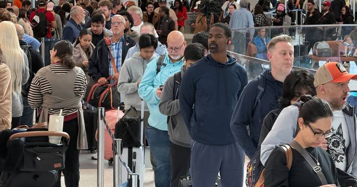 Historic 10% flight reduction: Here's what travelers should know