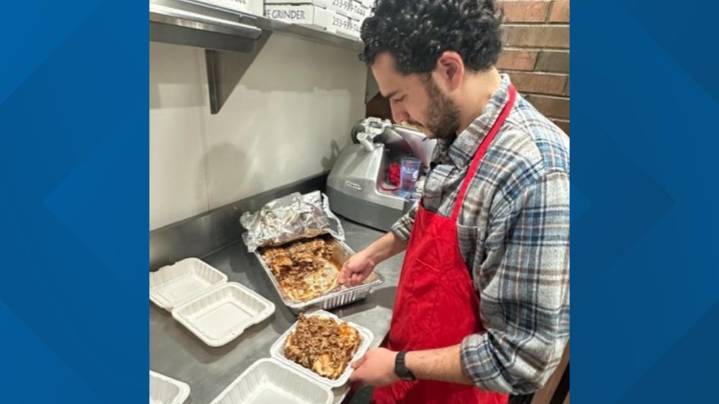 Auburn pizza shop preps for free Thanksgiving Day meal giveaway to support families