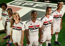 Sao Paulo quiere ganar hoy en Rio de Janeiro