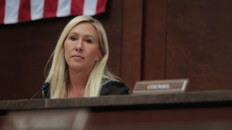 "Humildemente, lo siento": Marjorie Taylor Greene dice que está cambiando tras años de comentarios divisivos