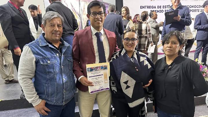 Entrenadores tlaxcaltecas egresan de maestría y licenciatura en materia deportiva