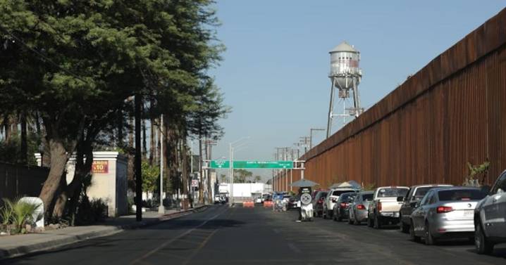 Largas filas en las garitas: así amanece el cruce hacia Calexico este lunes