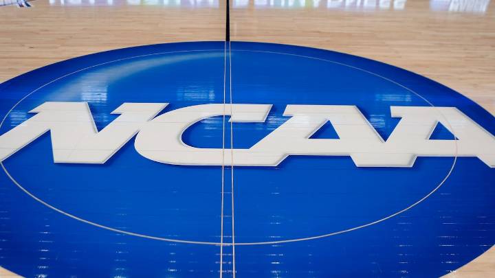 NCAA votes to ban athletes from betting on professional sports