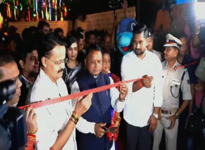 Historic Cuttack Bali Yatra 2025 kicks off: CM Mohan Majhi inaugurates grand fair on Mahanadi Banks