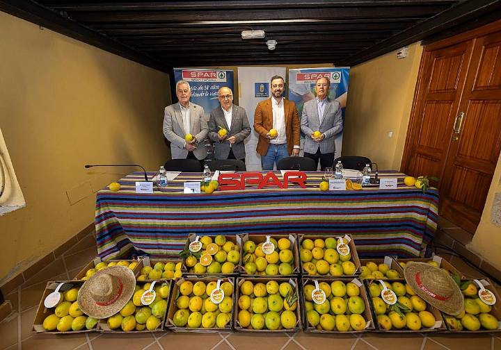 Spar asegura la venta de naranjas en Telde un año más