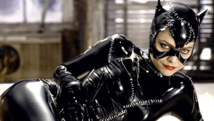 Paris Hilton's BATMAN RETURNS Catwoman Cosplay Is Purrfect