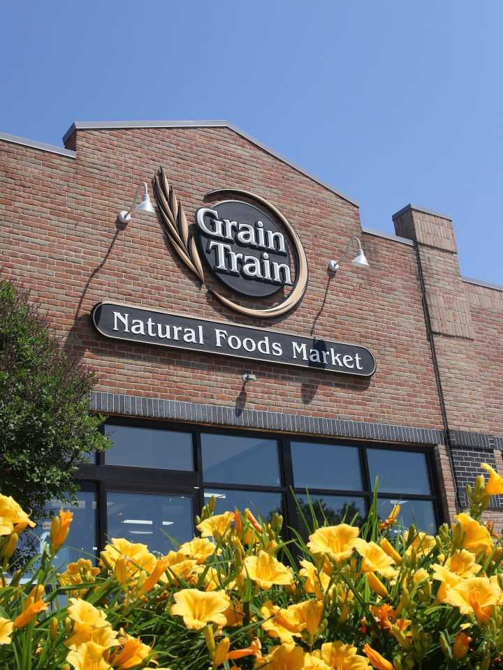 Grain Train’s November “Thanks and Giving” initiative to aid Manna Food Project