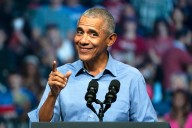 Obama sorprende a veteranos de guerra en Corea y Vietnam a su llegada a Washington DC