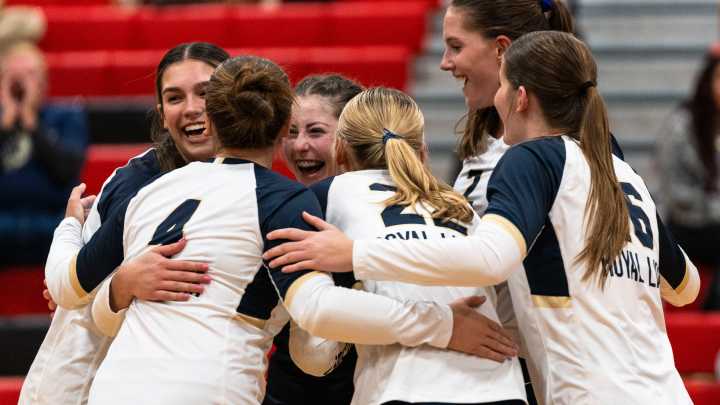 Rockford Christian, Stockton punch ticket to state volleyball tourney