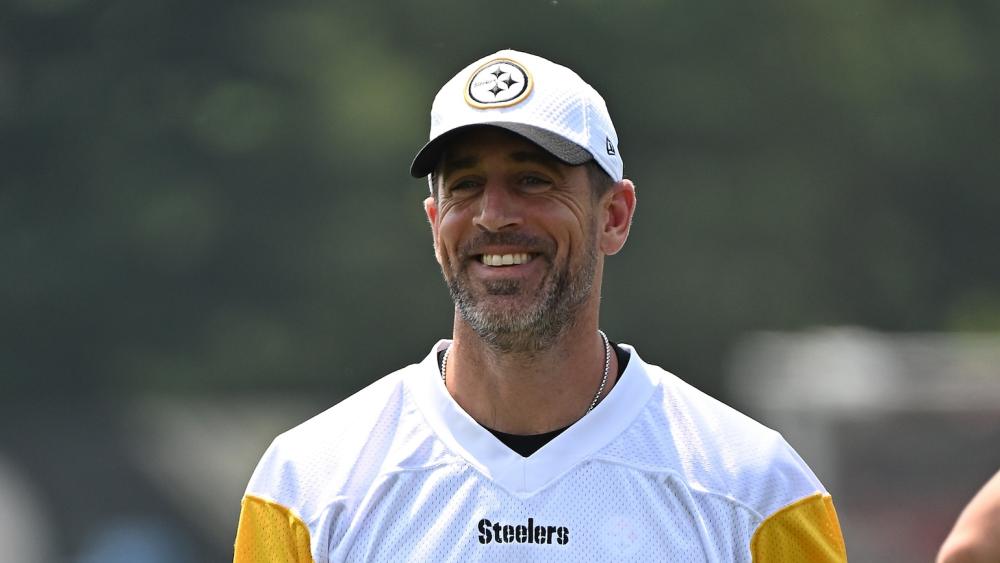 Pittsburgh Steelers Wives Claim They Haven't Met QB Aaron Rodgers' Wife