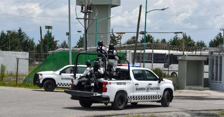 Trasladan a ‘El Licenciado’, presunto autor intelectual del crimen de Carlos Manzo, al Altiplano