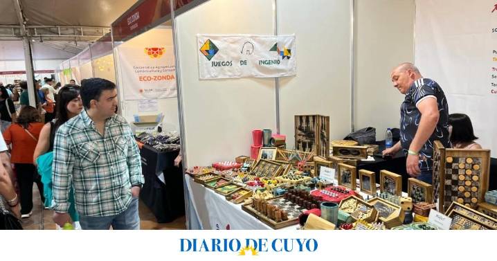 Postales de un rinconcito de la feria: ‘Manos que trabajan’, el espacio para los sanjuaninos que emprenden