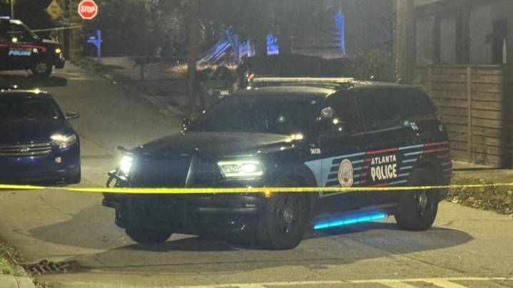 Man dies in stabbing in Atlanta's Pittsburgh neighborhood