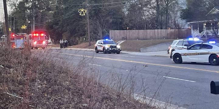 House fire spreads to woods, camper along Augusta Road in Aiken County