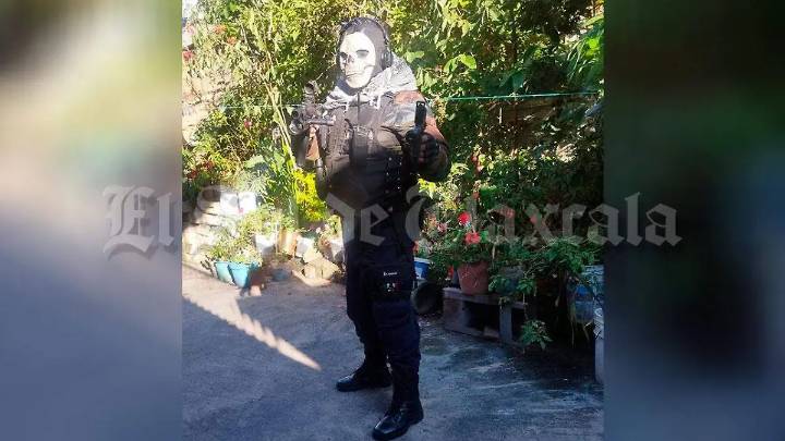 Confunden a cosplayer con hombre armado en la feria de Tlaxcala y pasa 48 horas detenido