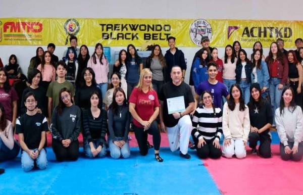 Impulsa UACh seguridad personal con taller de defensa personal