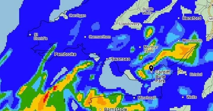 UK flooding: Met Office issues urgent warning for 14 areas as alerts in place