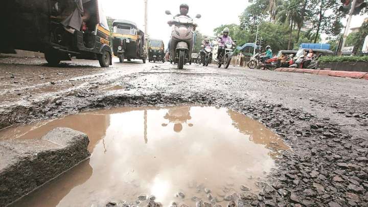 Panel formed to decide compensation for kin of victims in pothole deaths