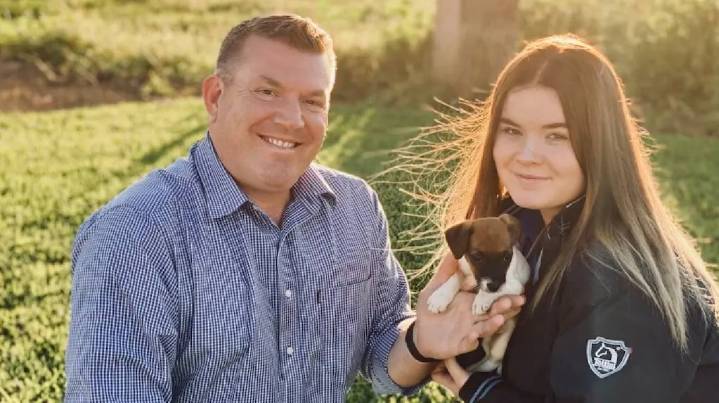 Escándalo en Australia: un político renunció luego de que se conociera que su hija es actriz porno