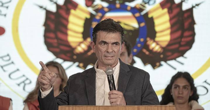 Rodrigo Paz Pereira juró como presidente de Bolivia