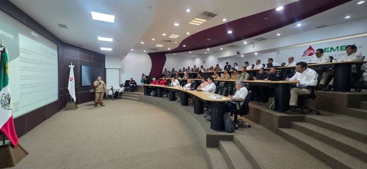 Pemex capacita a fuerzas de seguridad para frenar el huachicol