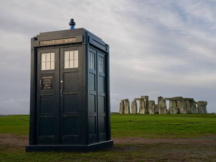 Tardis arrives at Stonehenge to mark Doctor Who Day