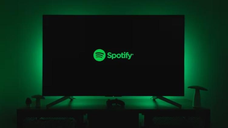 Demandan a Spotify por ignorar bots que inflan cifras de artistas